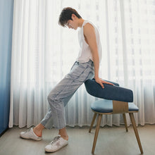 Load image into Gallery viewer, Sicilian men&#39;s summer loose straight casual pants men&#39;s Korean version of the trend of men&#39;s nine-point light blue jeans
