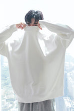 Load image into Gallery viewer, Sicilian men&#39;s autumn new white round neck sweater trend loose casual lazy round neck sweater
