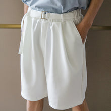 Load image into Gallery viewer, Sicilian men&#39;s wear 2021 new vertical striped casual shorts men&#39;s summer wear loose and thin style handsome pants
