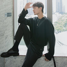 Load image into Gallery viewer, Sicilian men&#39;s men&#39;s youth niche tops loose black bottoming shirt Korean long-sleeved t-shirt men
