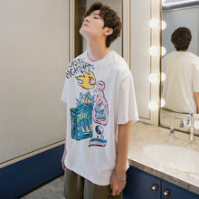Load image into Gallery viewer, Sicilian men&#39;s spring five-point sleeve men&#39;s Korean version of the trend loose men&#39;s white graffiti print short-sleeved t-shirt
