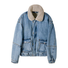 Load image into Gallery viewer, Sicilian men&#39;s winter new denim jacket lamb velvet lapel loose warmth thickened youth jacket male
