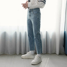 Load image into Gallery viewer, Sicilian Men&#39;s Casual Jeans Men&#39;s Straight Loose Korean Style Trendy Fashion Men&#39;s Nine Pants with Small Feet
