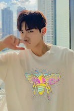 Load image into Gallery viewer, Sicilian men&#39;s summer half-sleeved men&#39;s tide brand trend loose boys hot diamond reflective printing white short-sleeved t-shirt
