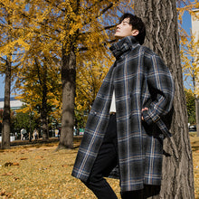 Load image into Gallery viewer, Sicilian men&#39;s mid-length plaid woolen coat Korean style trend men&#39;s loose woolen coat men
