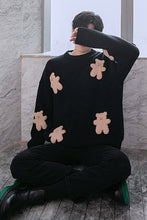 Load image into Gallery viewer, Sicilian men&#39;s black round neck sweater men&#39;s autumn long-sleeved loose lazy bear jacquard sweater pullover

