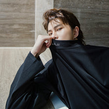 Load image into Gallery viewer, Sicilian men&#39;s autumn Korean version of the trend of men&#39;s inner base shirt loose diamond half-high collar long-sleeved t-shirt men
