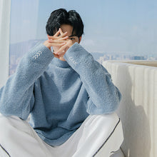 Load image into Gallery viewer, Sicilian men&#39;s winter new high-neck sweater open-thread loose bottoming sweater male Korean version handsome all-match
