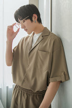 Load image into Gallery viewer, Sicilian men&#39;s short-sleeved shirt men&#39;s summer thin loose men&#39;s non-iron can be worn outside suit collar embroidery top
