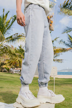 Load image into Gallery viewer, Sicilian men&#39;s light-colored jeans men&#39;s 2021 new loose and versatile casual trendy brand nine-point beam pants
