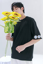 Load image into Gallery viewer, Sicilian men&#39;s 2021 new summer flower embroidery t-shirt men&#39;s short-sleeved ins trend loose casual t-shirt
