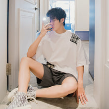 Load image into Gallery viewer, Sicilian men&#39;s Harajuku style short-sleeved men&#39;s tide brand trend loose men&#39;s five-point sleeve lattice stitching white t-shirt
