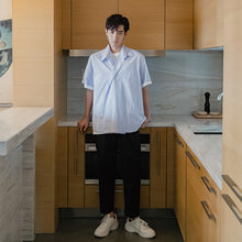 Load image into Gallery viewer, Sicilian men&#39;s literary vertical stripes short-sleeved shirt male Korean version of the trend loose men&#39;s five-point sleeve shirt
