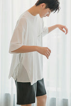 Load image into Gallery viewer, Half-sleeved men&#39;s trend loose five-point sleeves boys striped stitching holes white short-sleeved t-shirt
