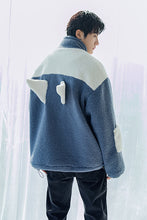 Load image into Gallery viewer, Sicilian men&#39;s color-blocking shirt with design sense wings on the back loose high-neck lamb wool coat men
