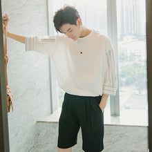 Load image into Gallery viewer, Sicilian men&#39;s summer Hong Kong style short-sleeved men&#39;s tide brand trend loose men&#39;s design sense white three-quarter sleeve t-shirt
