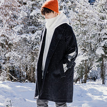 Load image into Gallery viewer, 【Spot quick delivery】Thick mid-length woolen coat trend men&#39;s loose plaid stitching jacket
