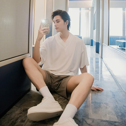 Sicilian men's summer thin knit stitching half-sleeved men's trend loose V-neck white ice silk short-sleeved t-shirt