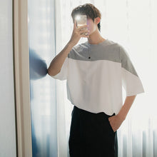 Load image into Gallery viewer, Sicilian men&#39;s summer Hong Kong style short-sleeved men&#39;s tide brand trend men&#39;s loose five-point sleeve design sense stitching t-shirt
