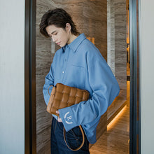 Load image into Gallery viewer, Sicilian men&#39;s high-end embroidery shirt men&#39;s Korean version of the trend of all-match loose men&#39;s blue shirt
