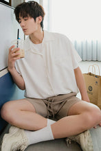 Load image into Gallery viewer, Sicilian men&#39;s short-sleeved shirt male Korean version of the trend loose men&#39;s casual white half-sleeved ice silk shirt
