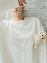 Load image into Gallery viewer, Sicilian men&#39;s spring Korean style niche design tops cute loose lazy style bear sweater men&#39;s trend
