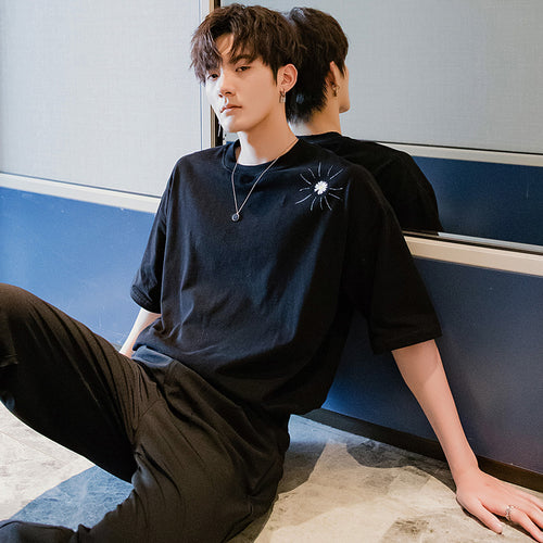 Sicilian men's summer Korean short-sleeved men's tide brand trend loose men's half-sleeved embroidery small daisy t-shirt men