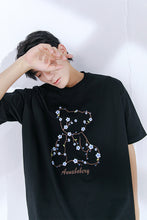 Load image into Gallery viewer, Sicilian men&#39;s 2021 new summer bear short-sleeved t-shirt male flower embroidery loose half-sleeved men&#39;s t-shirt
