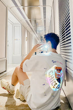 Load image into Gallery viewer, Sicilian men&#39;s clothing Hong Kong style short-sleeved men&#39;s tide brand trend loose half-sleeved men&#39;s white design reflective t-shirt
