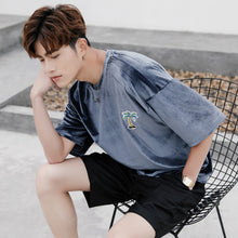 Load image into Gallery viewer, CE customized 17/ss trendy male Korean version loose velvet embroidery short-sleeved T-shirt retro round neck half-sleeved bottoming shirt summer
